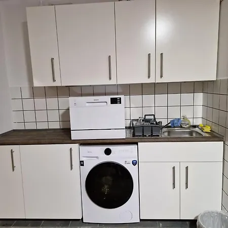 4 For 6 People In - Frankfurt Offenbach am Main