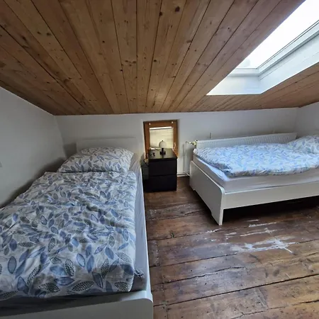 4 For 6 People In - Frankfurt Apartment